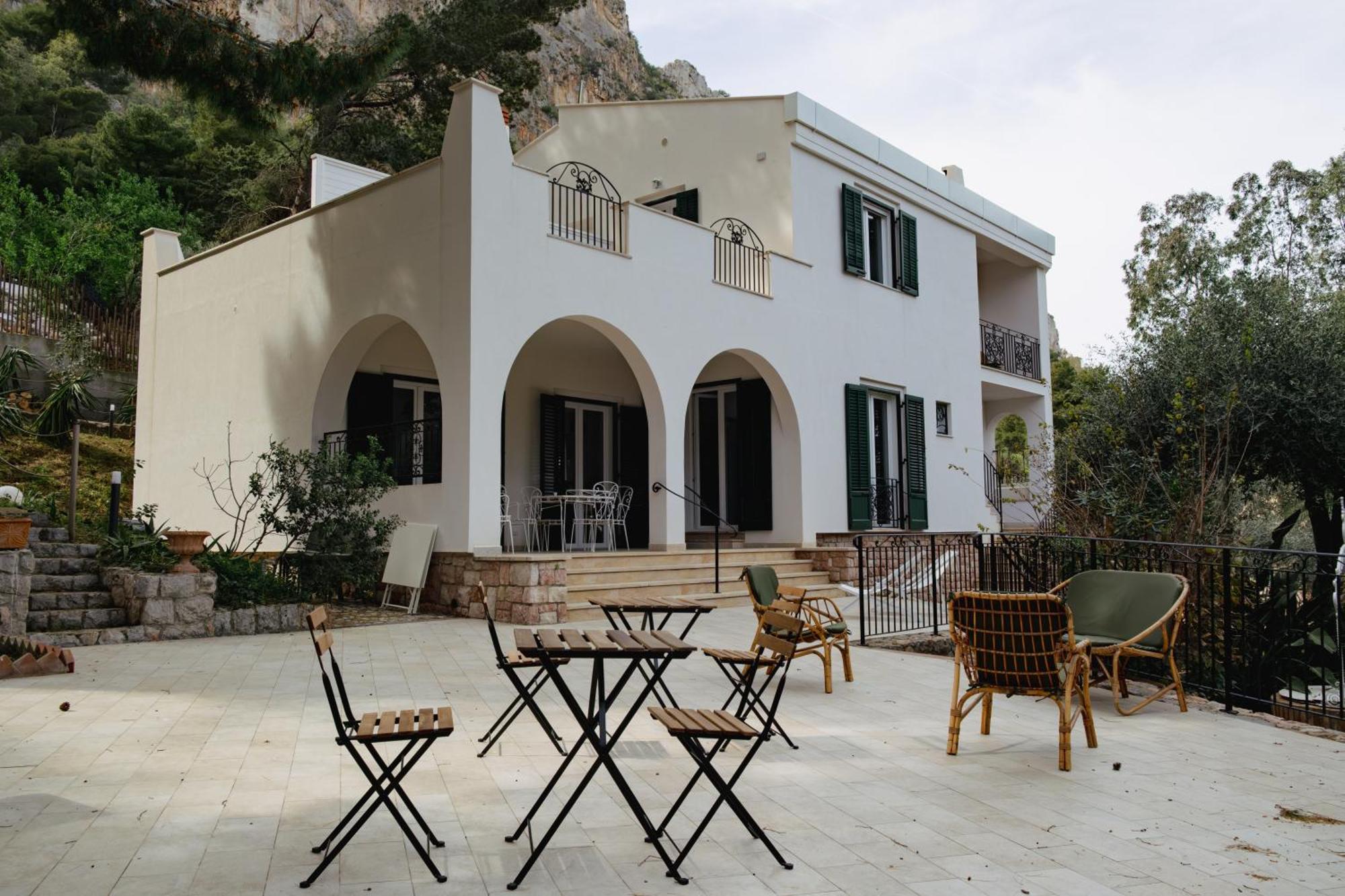 Villa Rubino Mondello - By Rentalbeb Italy Palermo Exterior photo